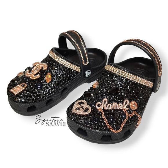BRAND NEW Signature 'RoseGold' Crocs (Junior Size J1) - Picture 2 of 4